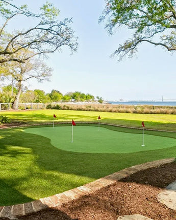 600 Square Foot Putting Green